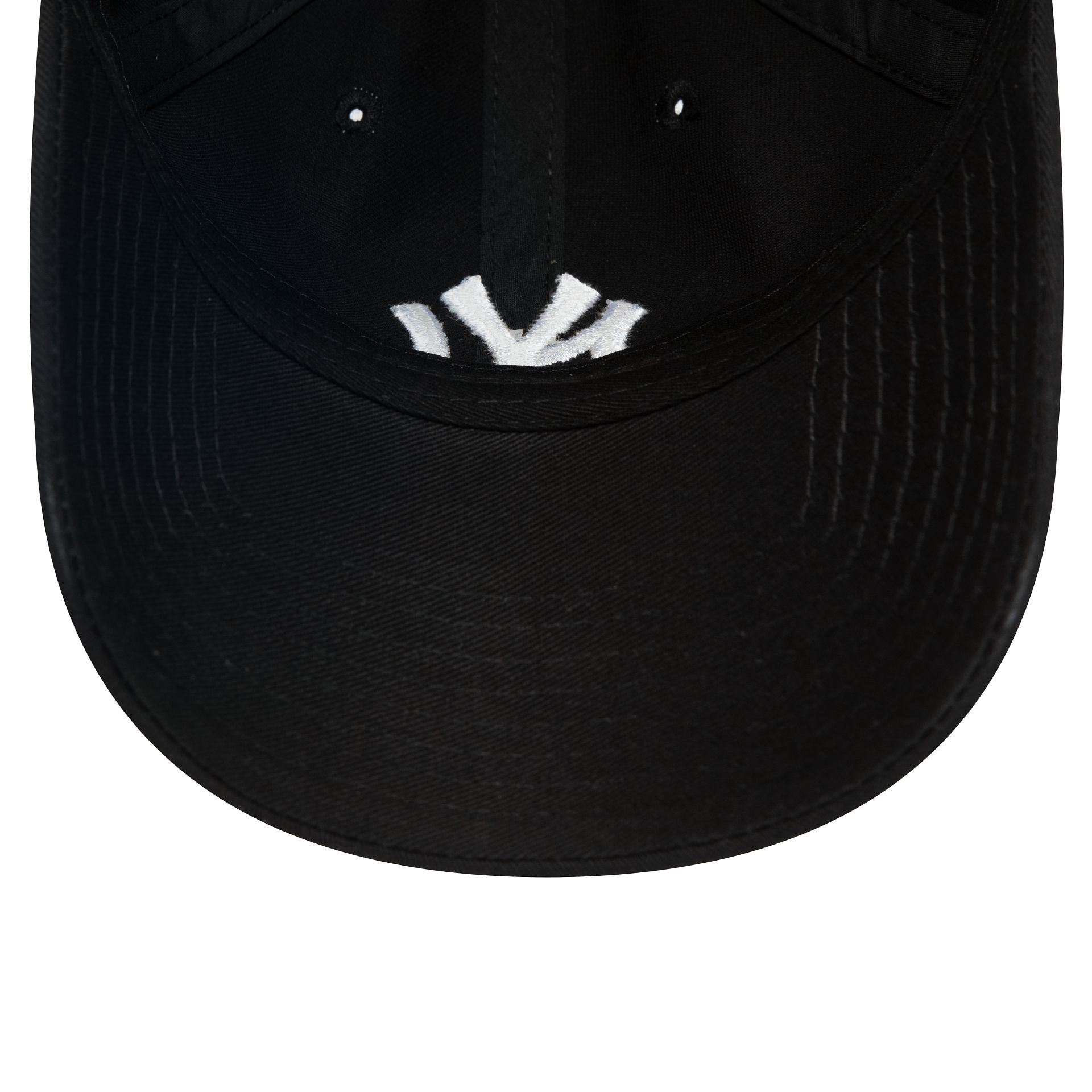 New York Yankees League Essential White On Black 9TWENTY Adjustable Cap
