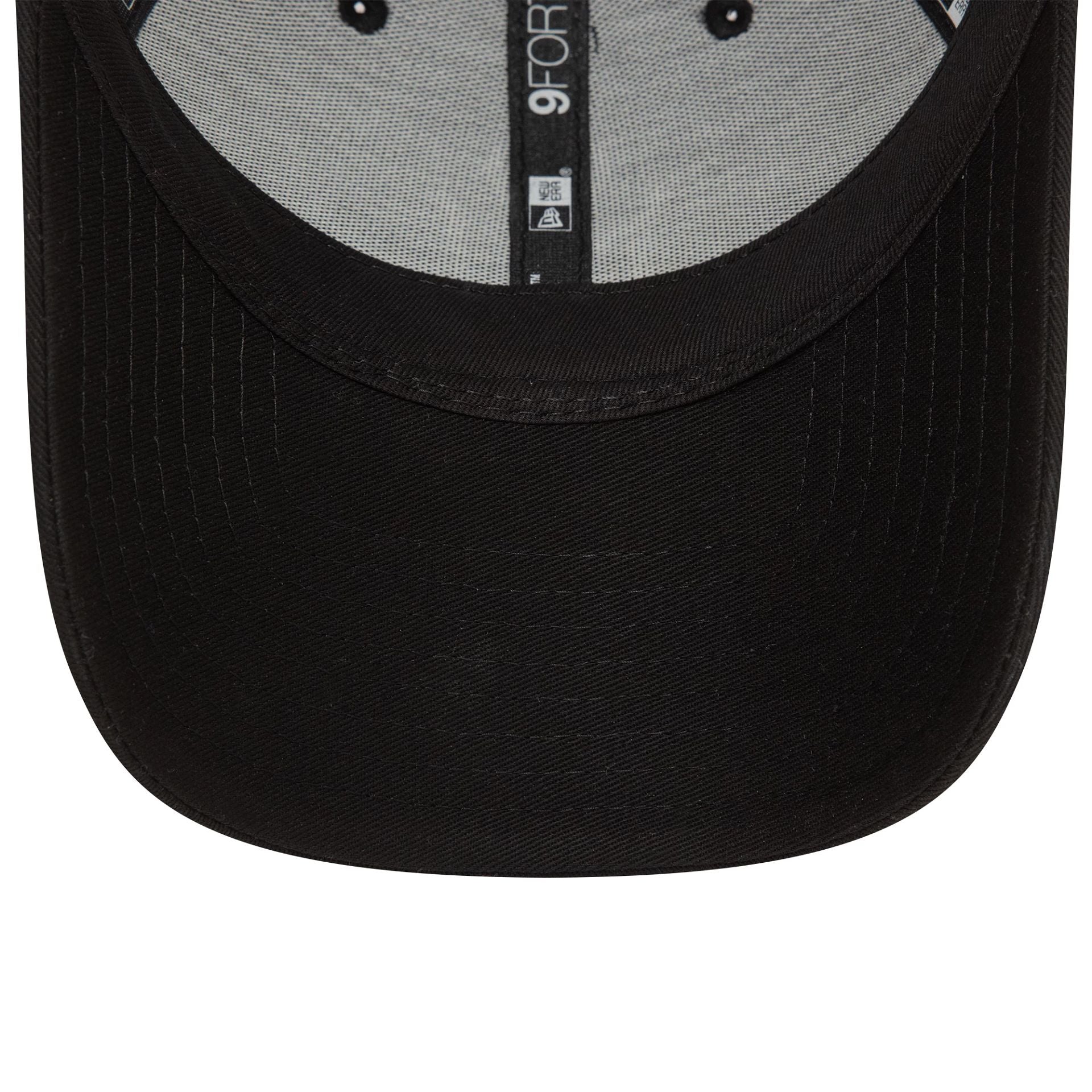 New York Yankees Home Field Black 9FORTY Trucker Adjustable Cap