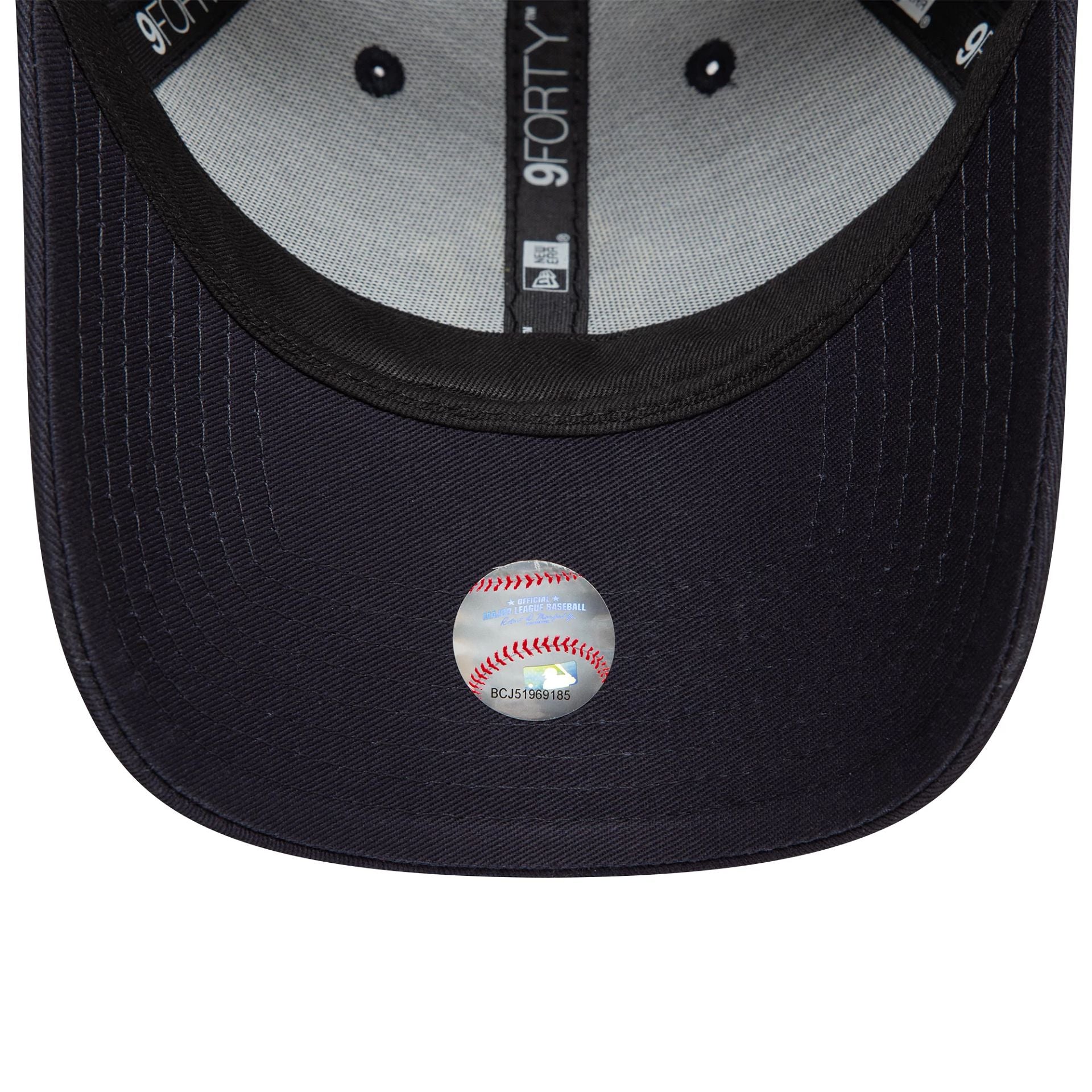 New York Yankees Metallic Navy 9FORTY Adjustable Cap