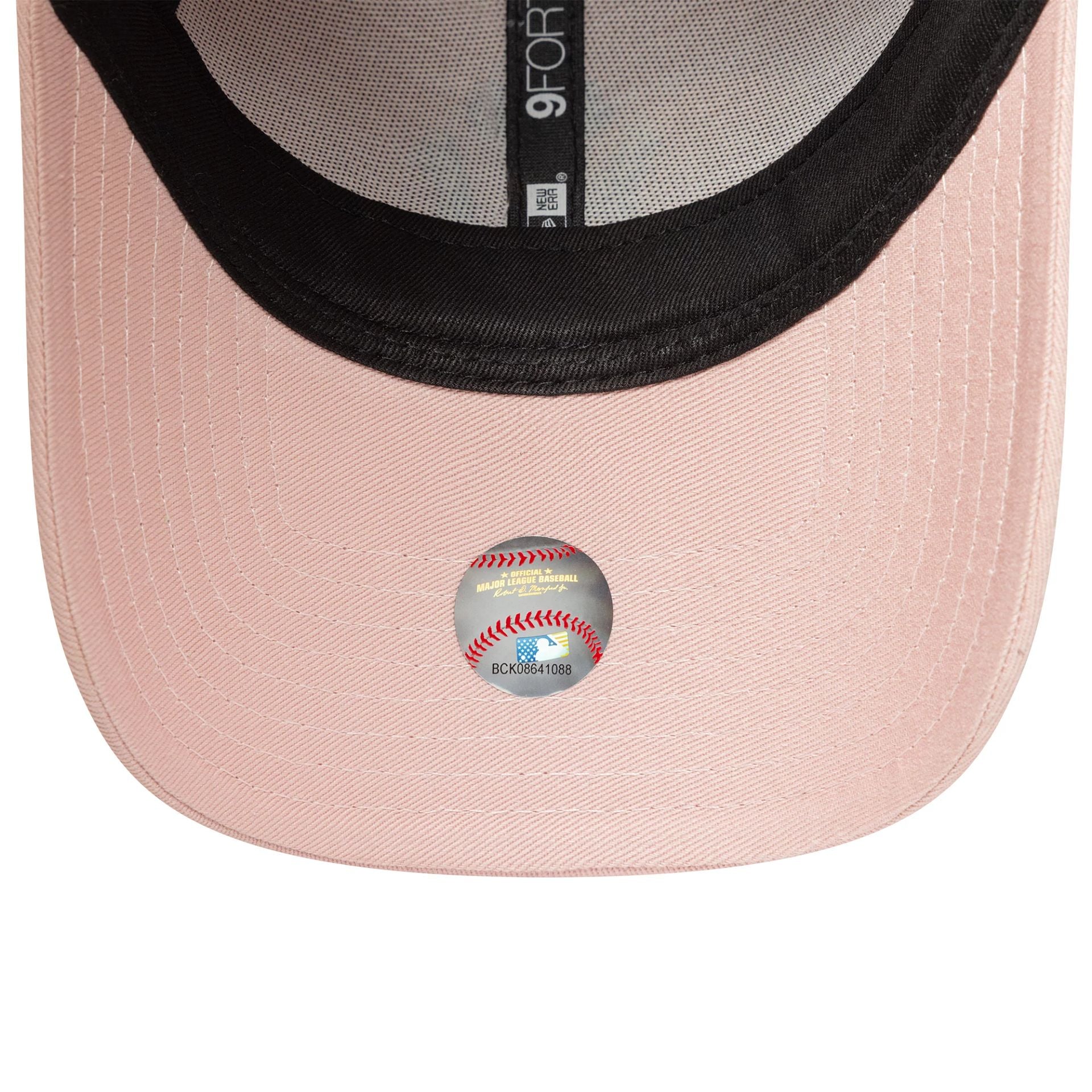 New York Yankees Womens MLB League Essential Pastel Pink 9FORTY Adjustable Cap