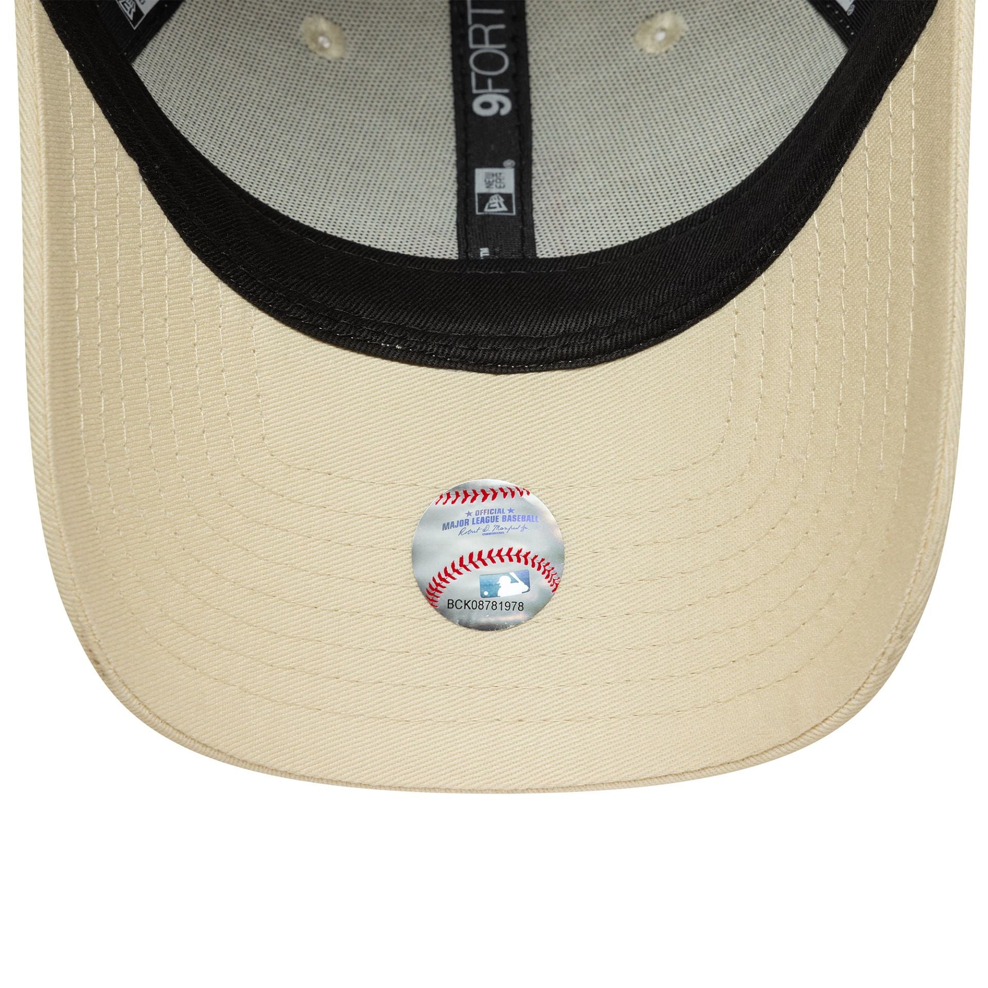 LA Dodgers Womens MLB League Essential Cream 9FORTY Adjustable Cap