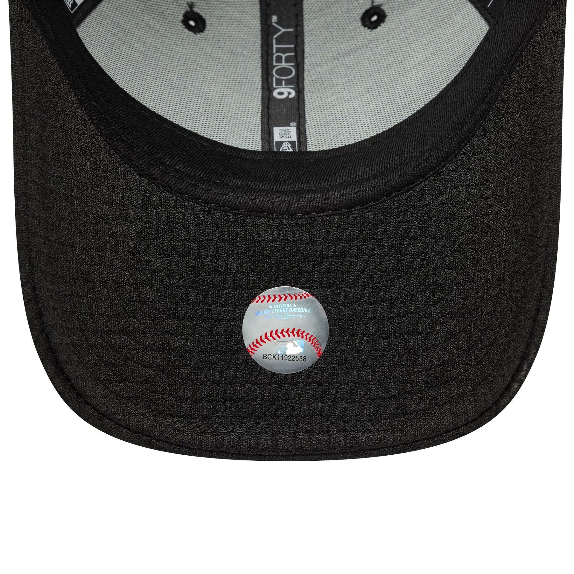 New York Yankees MLB Flawless Monotone Mesh Black 9FORTY Adjustable Cap