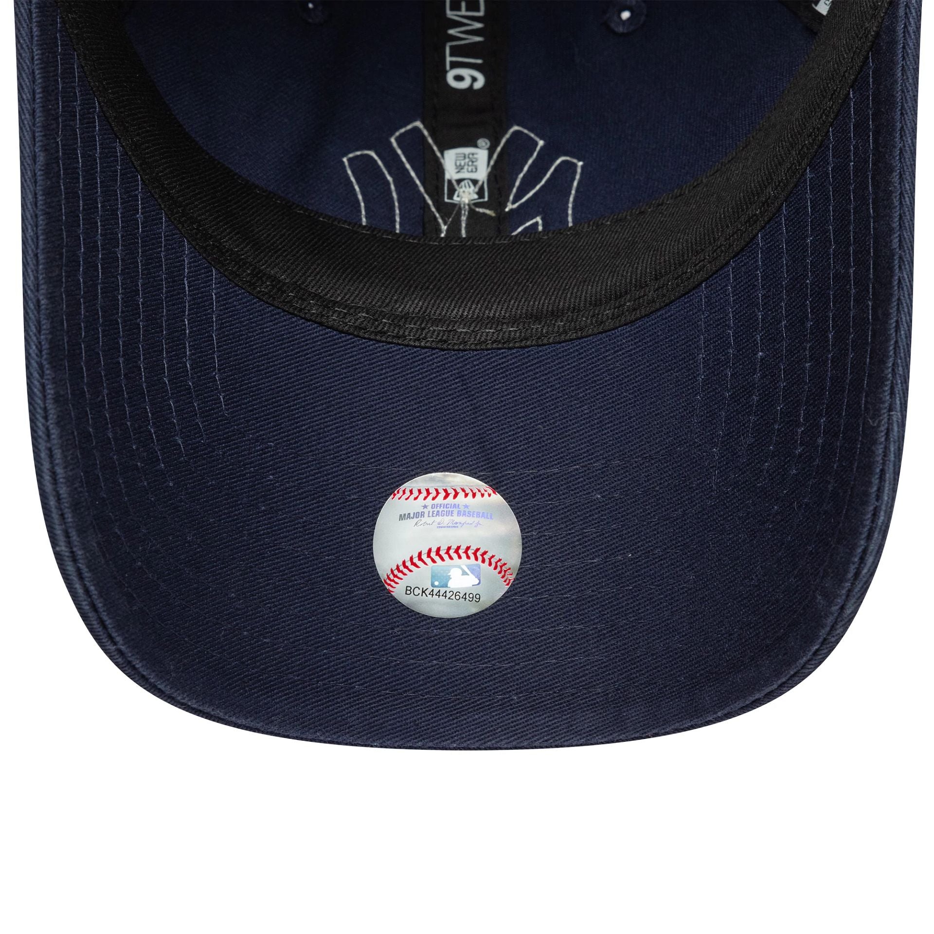 New York Yankees Womens MLB Boucle Navy 9TWENTY Adjustable Cap
