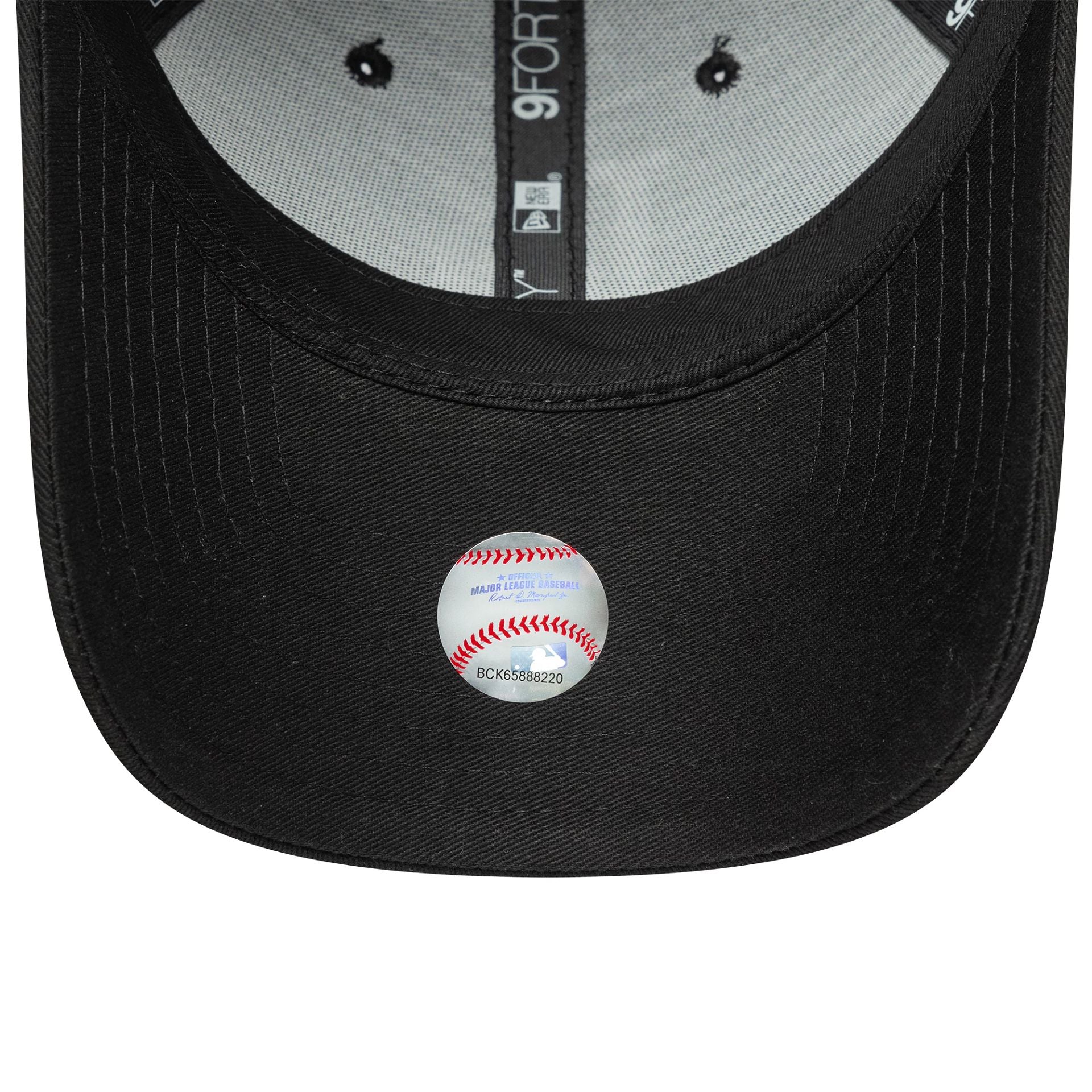 LA Dodgers Womens MLB League Essential Black 9FORTY Adjustable Cap