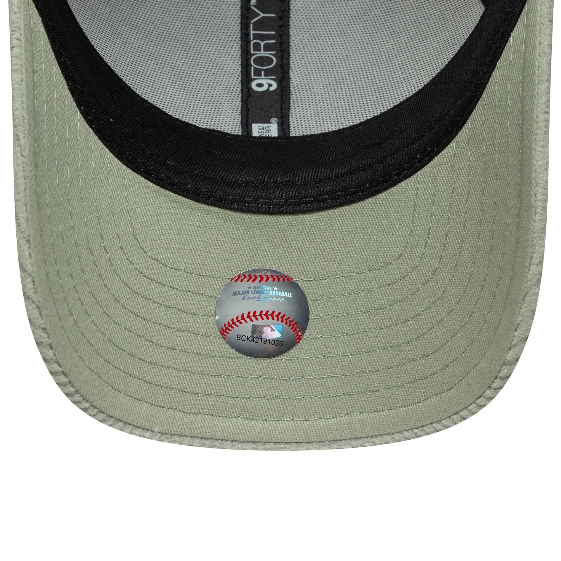 New York Yankees Womens MLB Pastel Cord Green 9FORTY M-Crown Cap