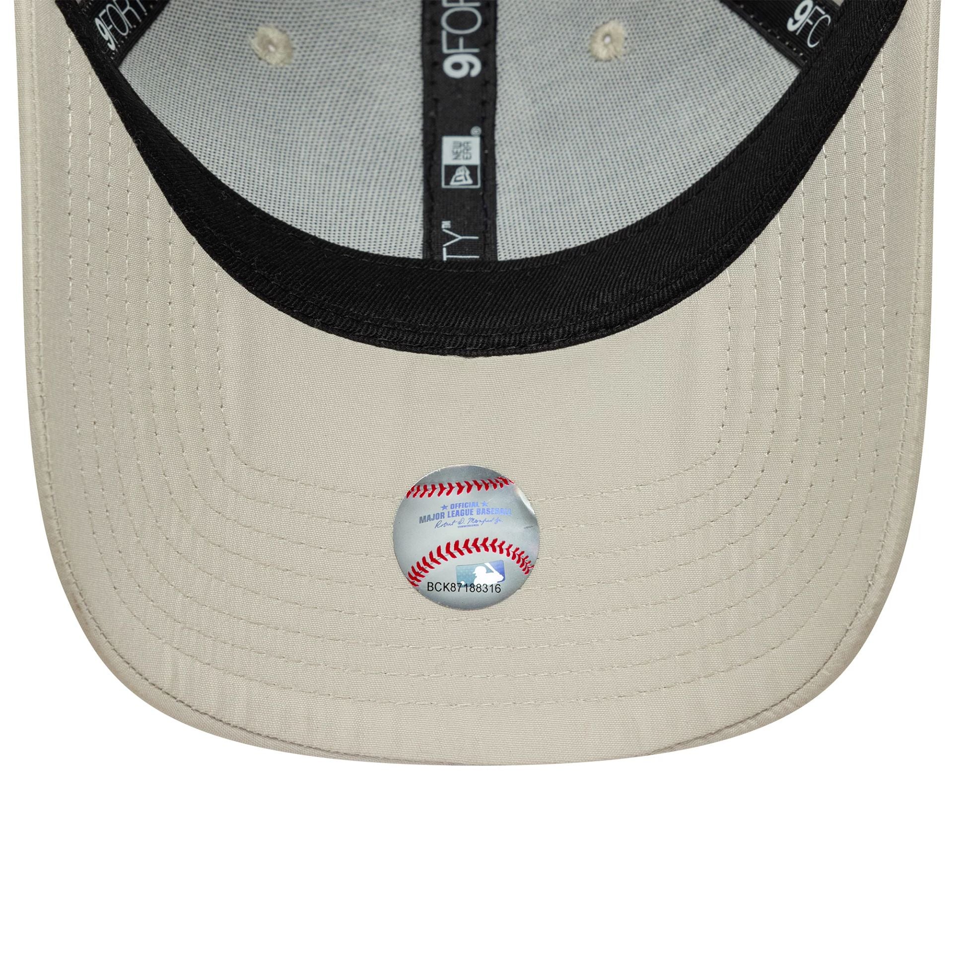New York Yankees Womens MLB Flawless Light Beige 9FORTY Cap