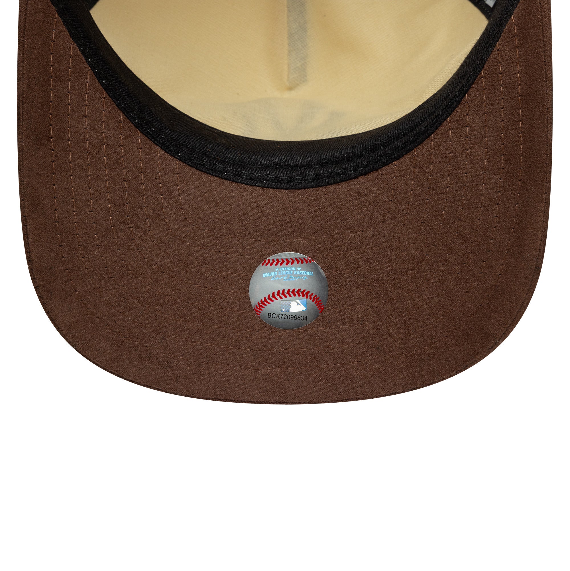 Yankees MLB Suede Visor Light Beige 9FIFTY A-Frame Snapback Cap