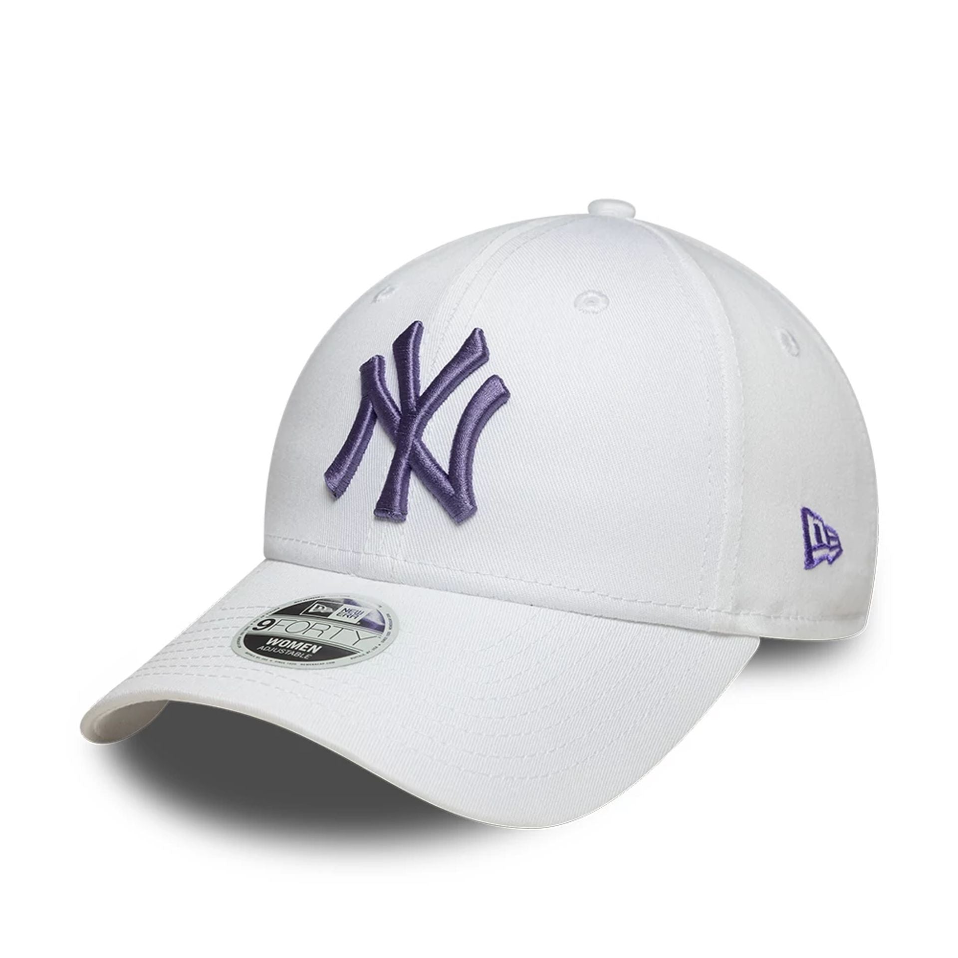 New York Yankees Womens MLB League Essential White 9FORTY Adjustable Cap