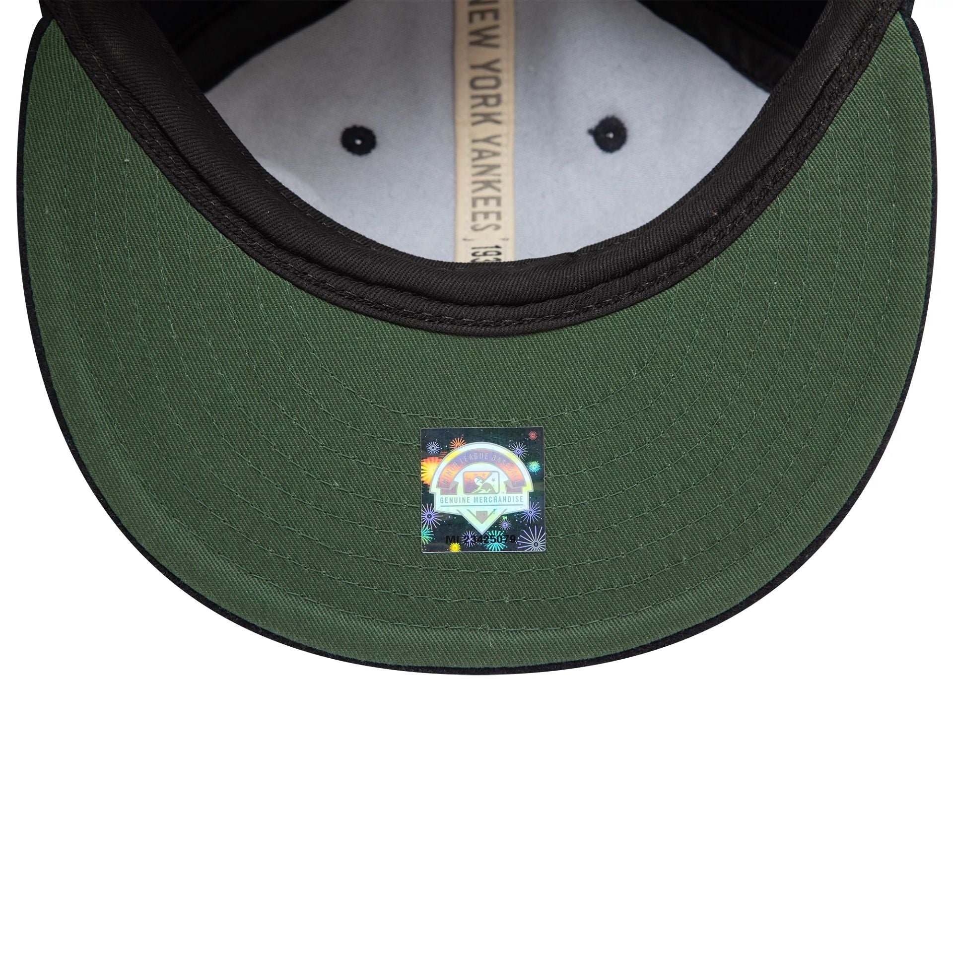 New York Yankees Heritage Series Navy Retro Crown 9FIFTY Strapback Cap