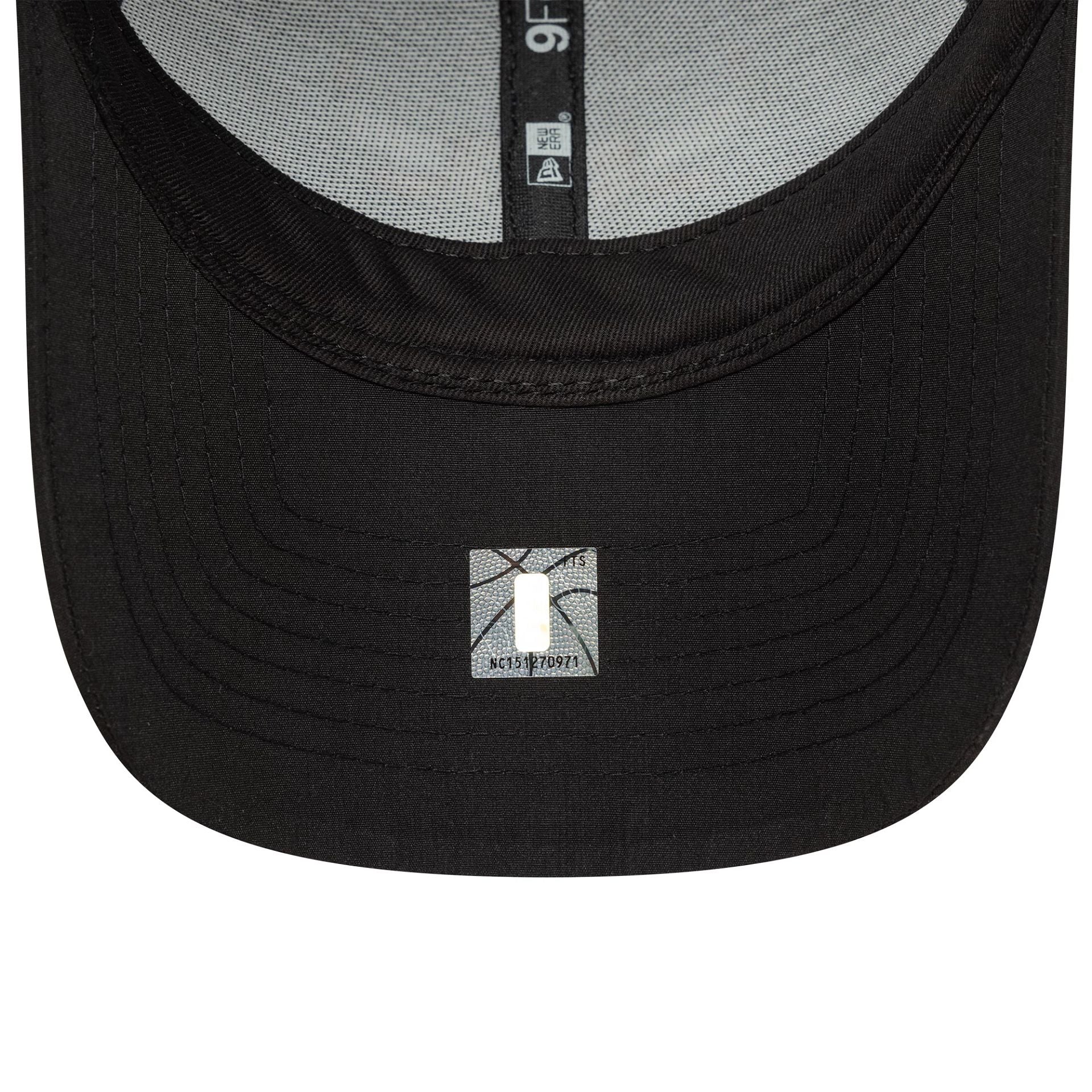 Chicago Bulls NBA Piping Black 9FORTY Adjustable Cap