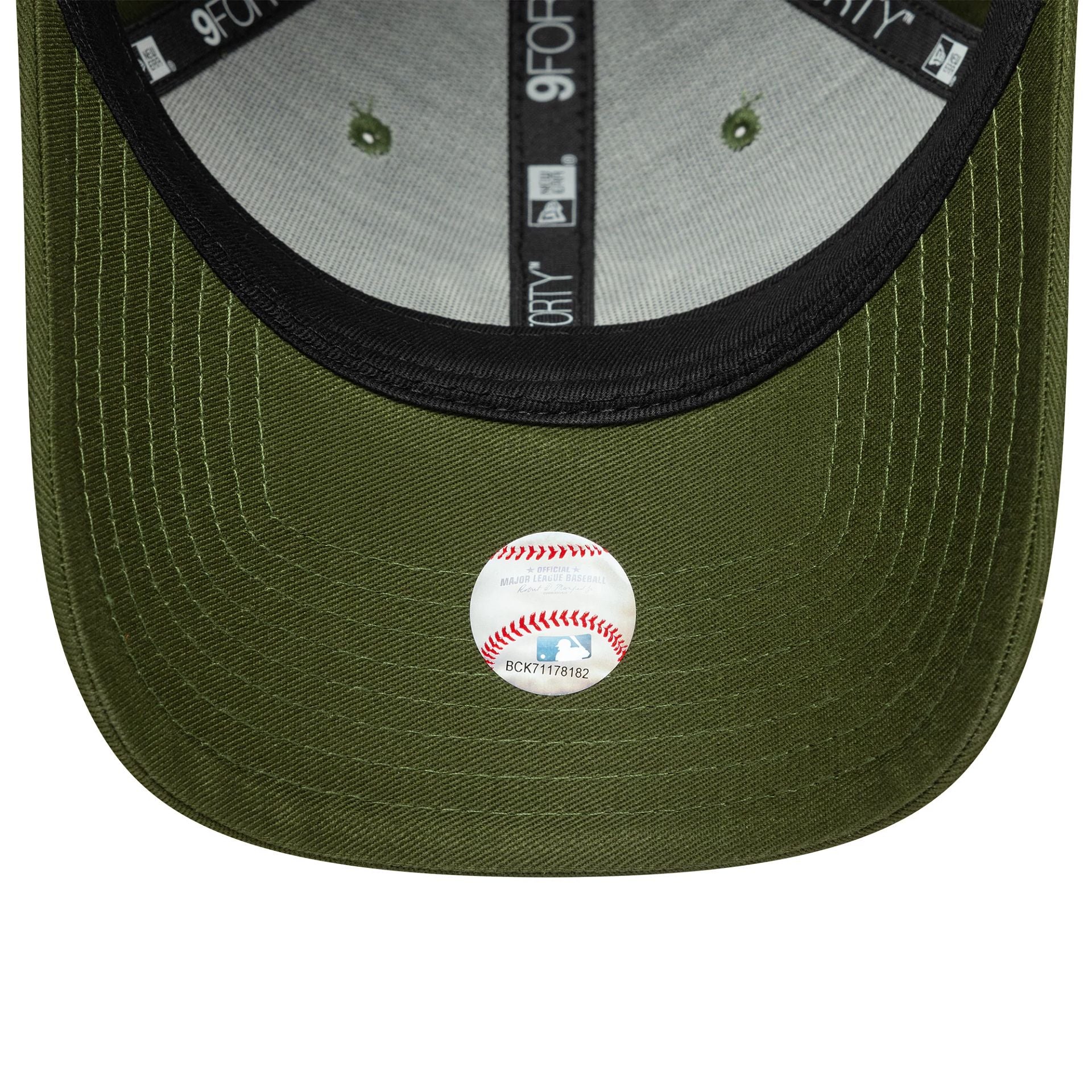 New York Yankees MLB League Essential Dark Green 9FORTY Adjustable Cap