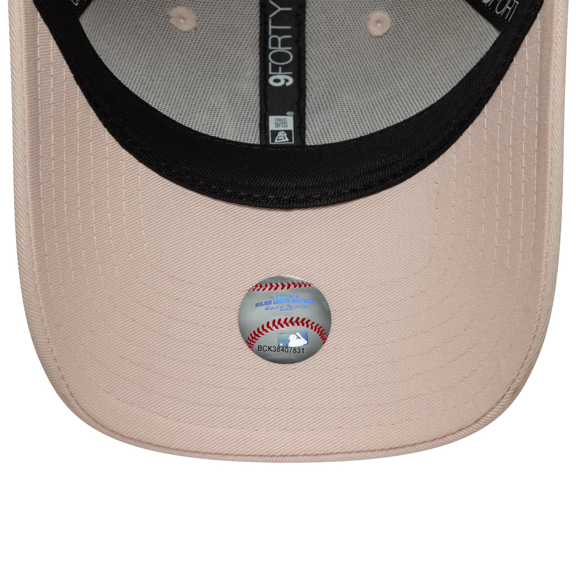 New York Yankees Womens MLB Metallic Logo Pastel Pink 9FORTY Cap