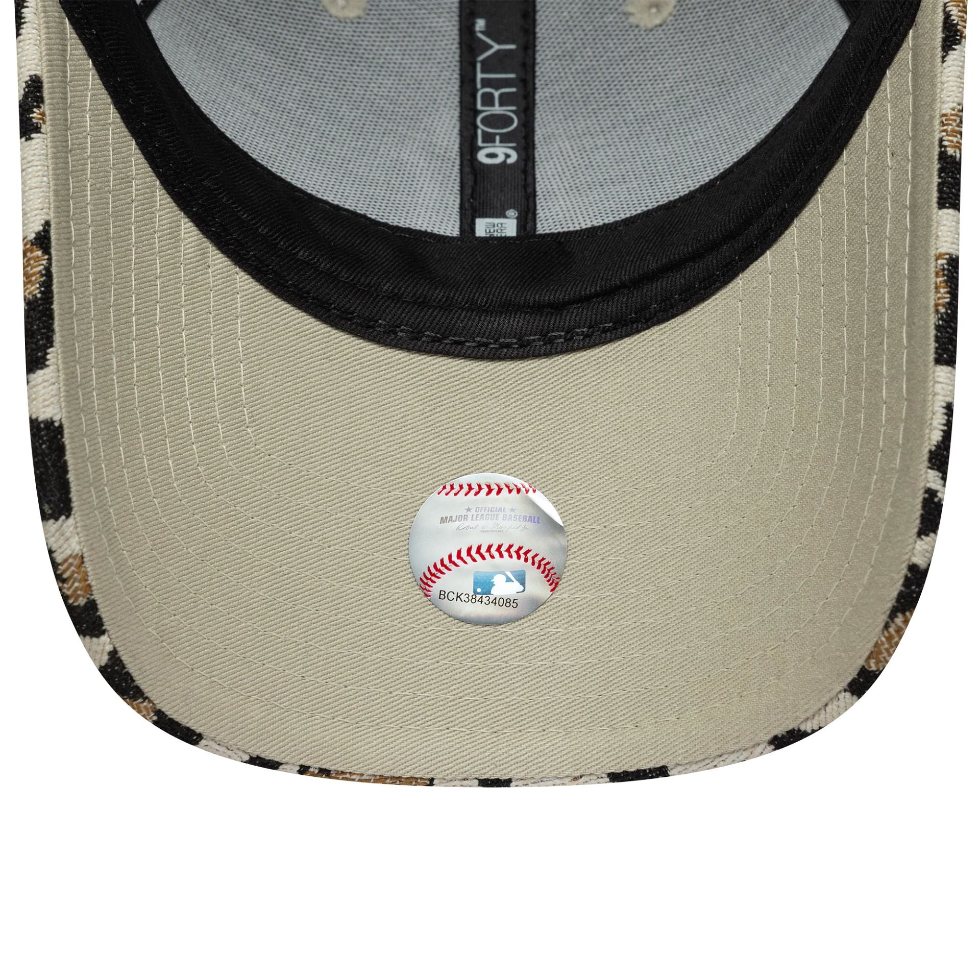 New York Yankees Womens MLB Leopard Midi Light Beige 9FORTY Cap