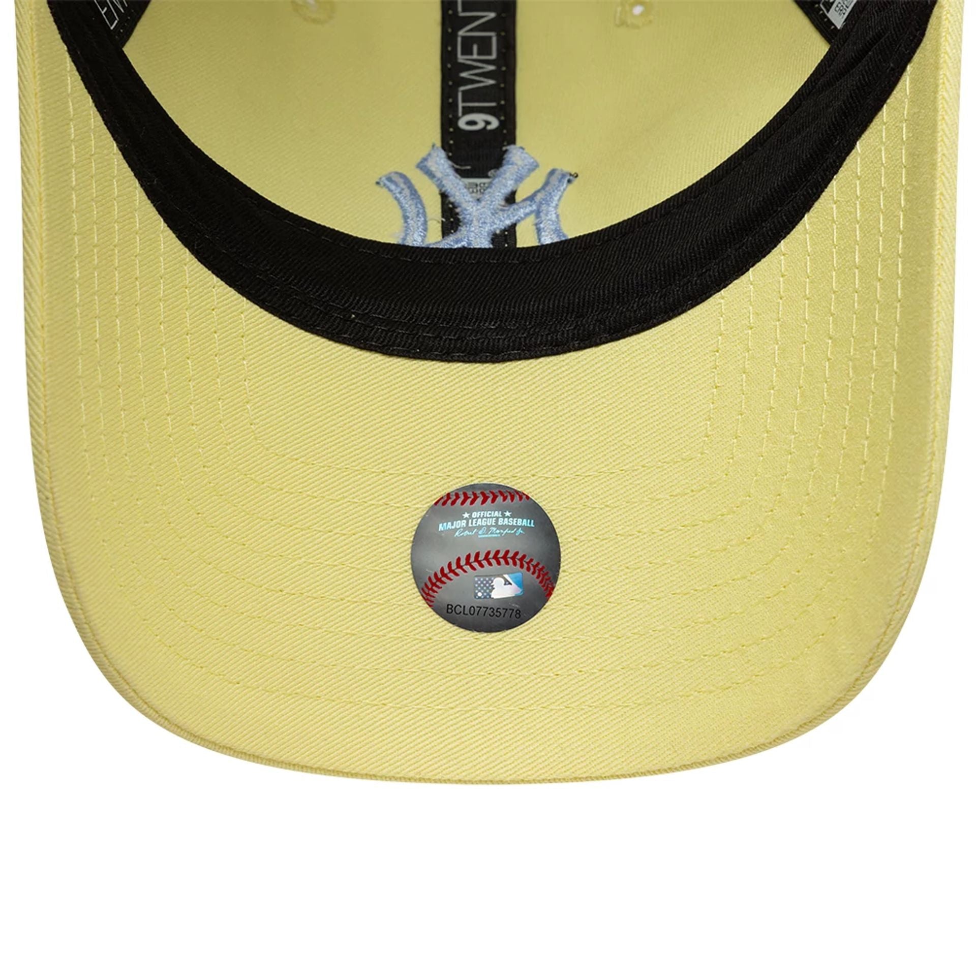 New York Yankees Womens MLB League Essential Pastel Yellow 9TWENTY Adjustable Cap