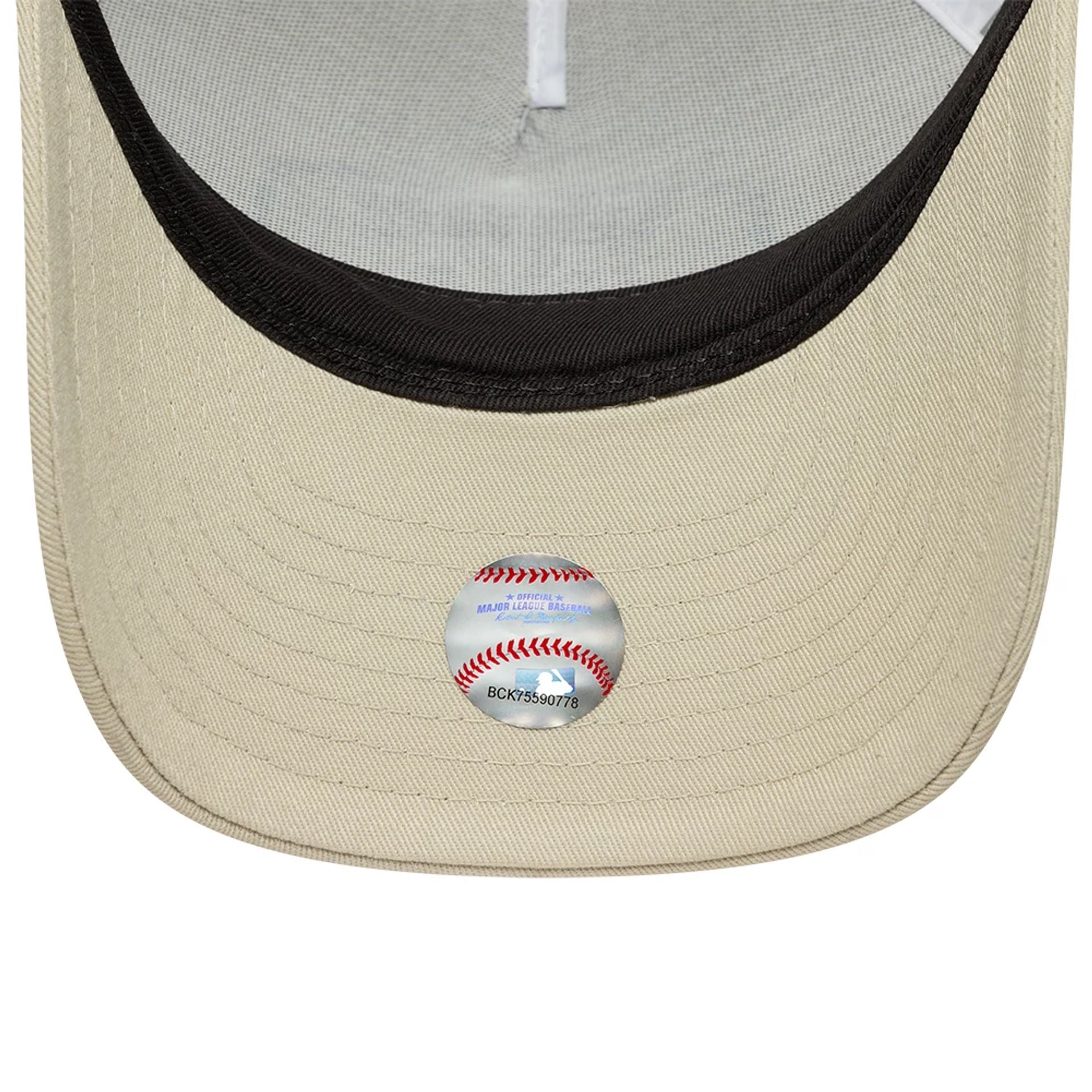 New York Yankees MLB Patch Cream 9FORTY M-Crown A-Frame Trucker Adjustable Cap